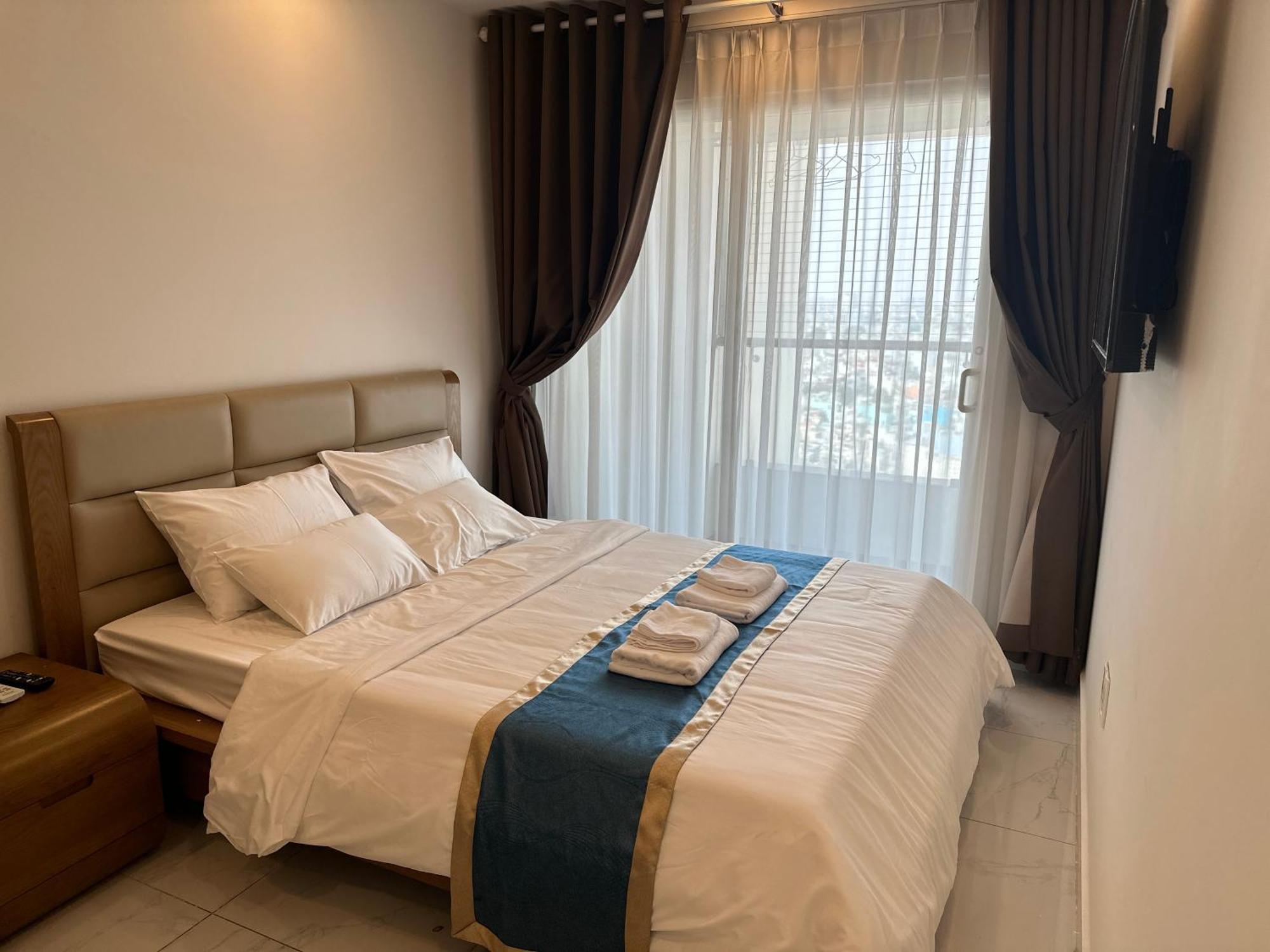 Modern 2br 12 Center At Terra Royal By Orli Căn hộ