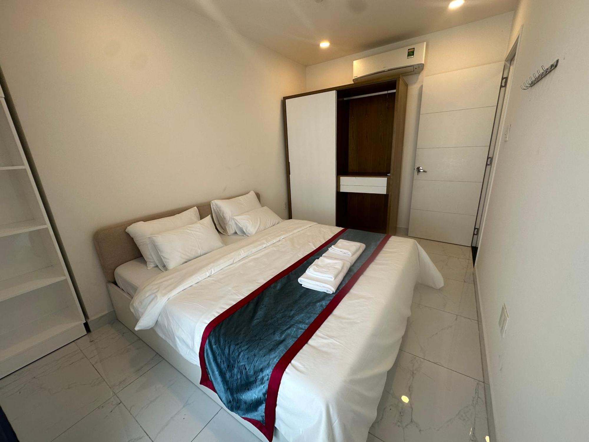 Modern 2br 12 Center At Terra Royal By Orli TP. Hồ Chí Minh