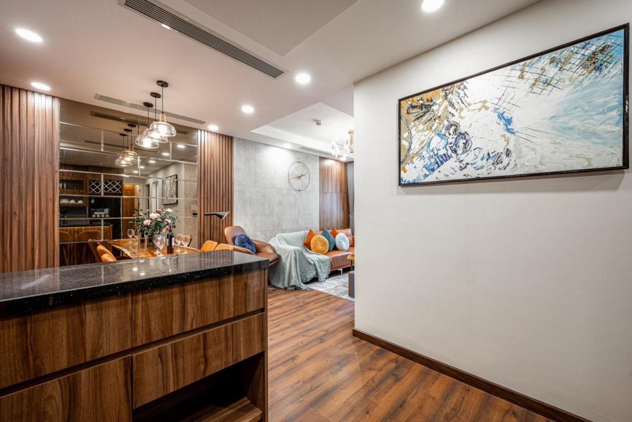 Modern 2br 12 Center At Terra Royal By Orli TP. Hồ Chí Minh
